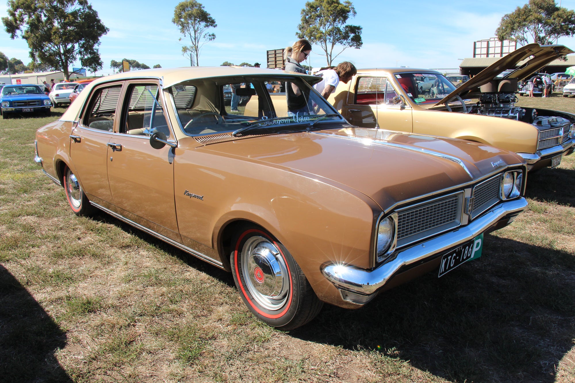 Holden HG