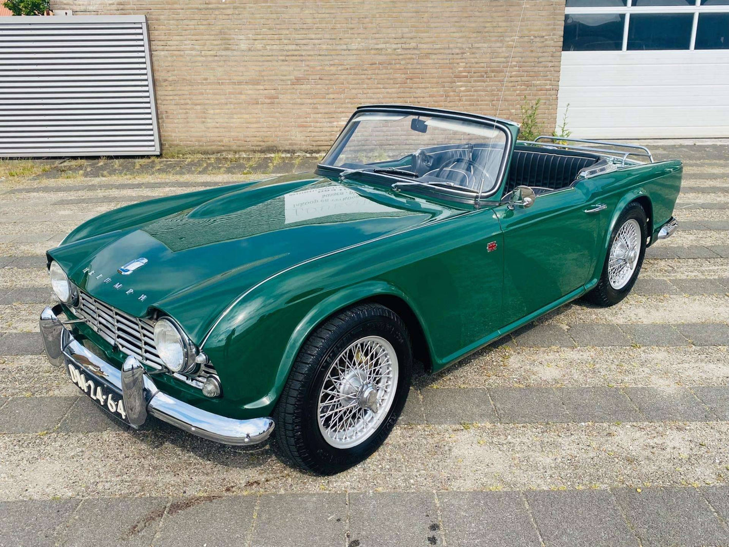 Triumph TR4