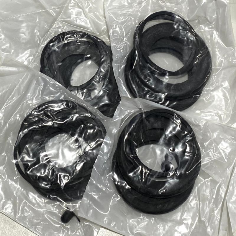 BRAKE CALIPER SEAL SET (x4) Front Ford Zephyr Zodiac Mk3